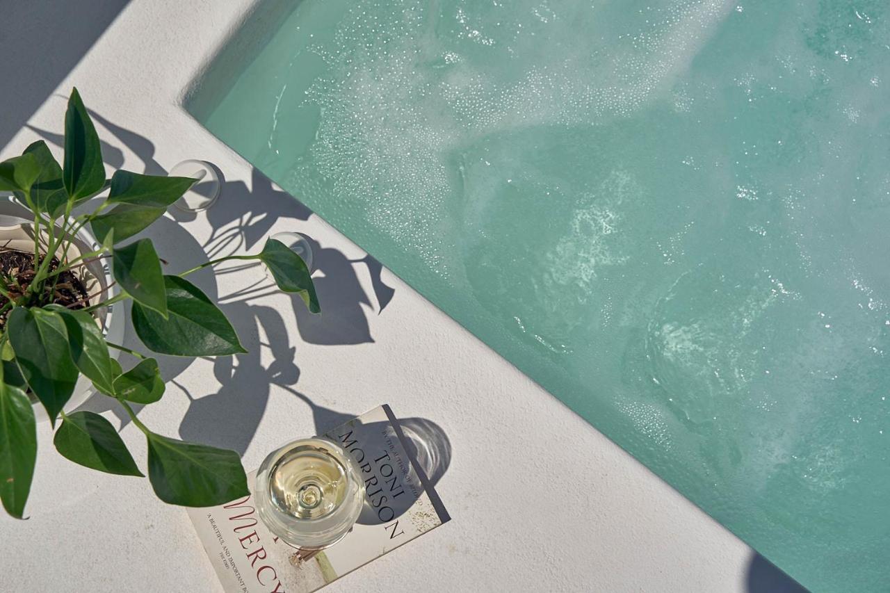 Nova Luxury 3* Pýrgos
